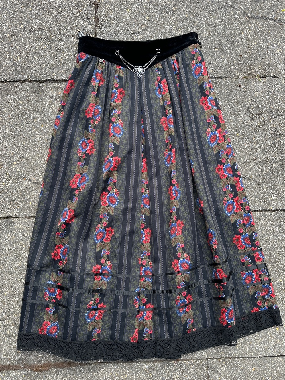 Vintage Julius Lang Der Trachtenmeister Cotton Midi Skirt Velvet